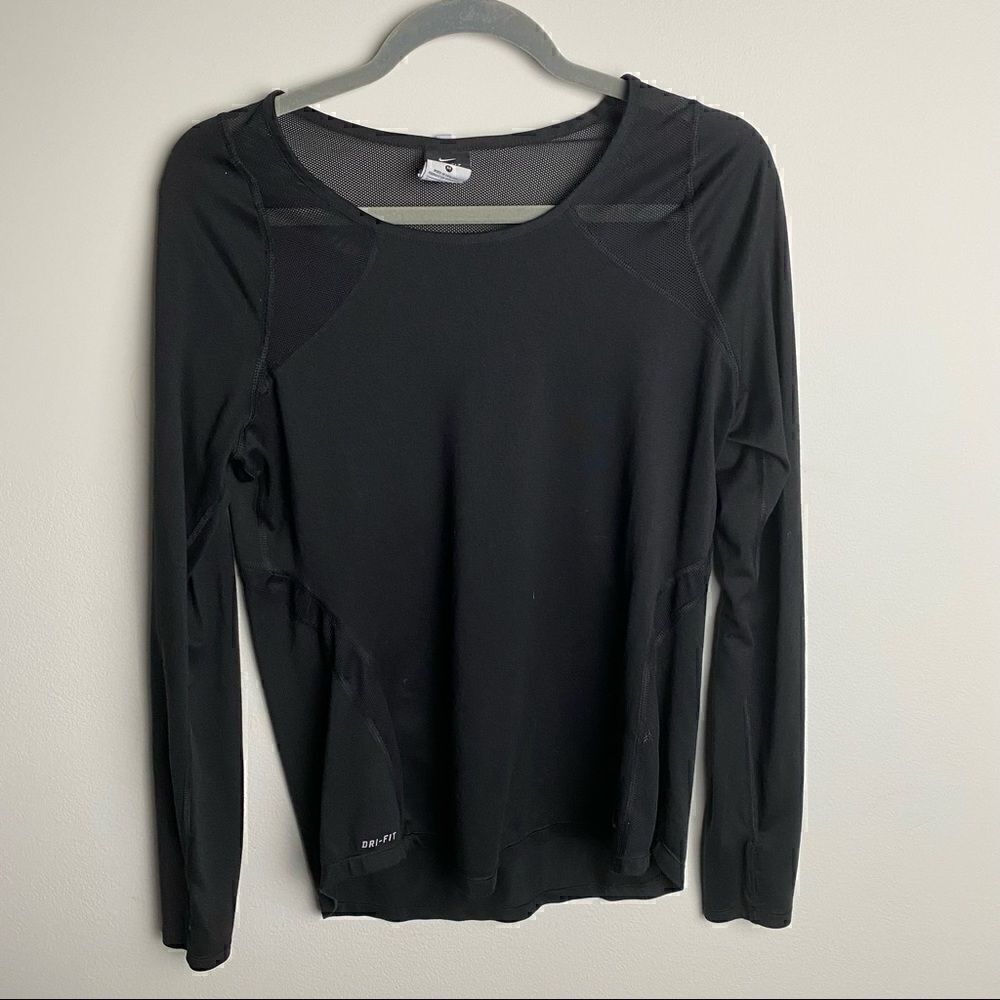 Nike Long Sleeve Shirt Yoga size Medium Black